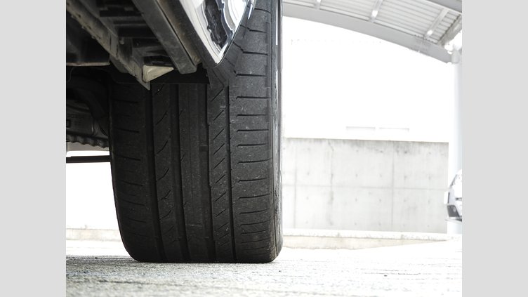 2022 認定中古車 Jaguar F-Pace ハクバシルバー P250 AWD（オートマチック） S