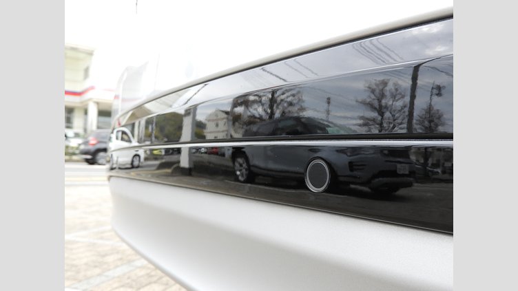 2022 認定中古車 Jaguar F-Pace ハクバシルバー P250 AWD（オートマチック） S