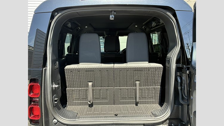 2021 認定中古車 Land Rover Defender 110 サントリーニブラック D300 AWD（AT） X-DYNAMIC SE