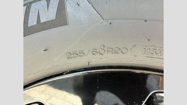 2021 認定中古車 Land Rover Defender 110 サントリーニブラック D300 AWD（AT） X-DYNAMIC SE