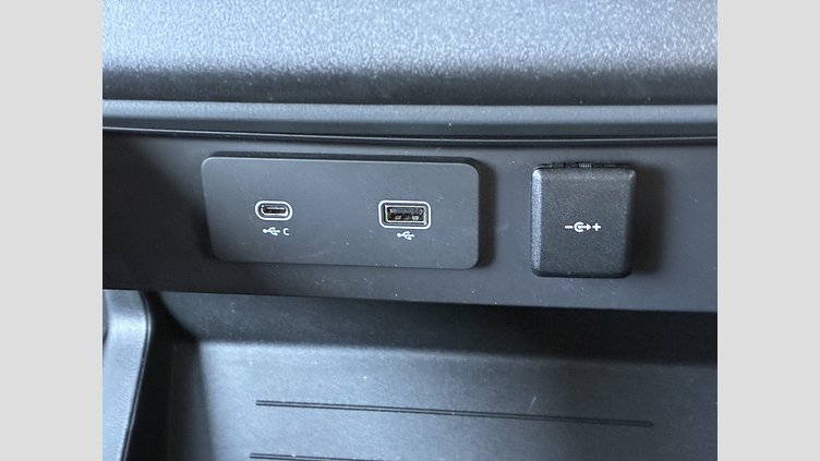 2021 認定中古車 Land Rover Defender 110 サントリーニブラック D300 AWD（AT） X-DYNAMIC SE