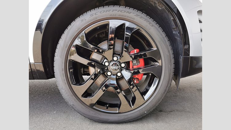 2025 認定中古車 Land Rover Discovery Sport ハクバシルバー D200マイルドハイブリッド（ディーゼル） Dynamic SE