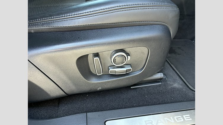 2023 認定中古車 Land Rover Range Rover Evoque トライベッカブルー P250（ガソリン） スタンダードホイールベース DYNAMIC HSE