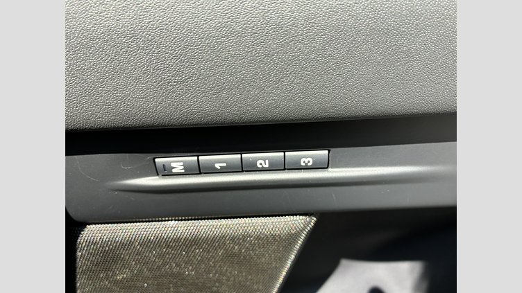 2023 認定中古車 Land Rover Range Rover Evoque トライベッカブルー P250（ガソリン） スタンダードホイールベース DYNAMIC HSE