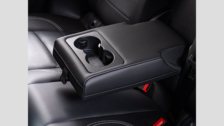 2023 認定中古車 Jaguar E-Pace サントリーニブラック D200 AWD（オートマチック） R-DYNAMICブラックエディション