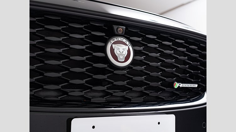 2023 認定中古車 Jaguar E-Pace サントリーニブラック D200 AWD（オートマチック） R-DYNAMICブラックエディション