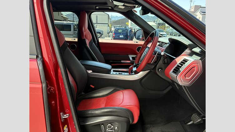 2020 認定中古車 Land Rover Range Rover Sport フィレンツェレッド 5.0リッターV8スーパーチャージドガソリンSVR（575 PS） SVR