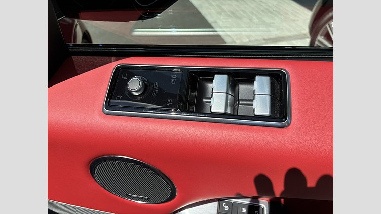 2020 認定中古車 Land Rover Range Rover Sport フィレンツェレッド 5.0リッターV8スーパーチャージドガソリンSVR（575 PS） SVR