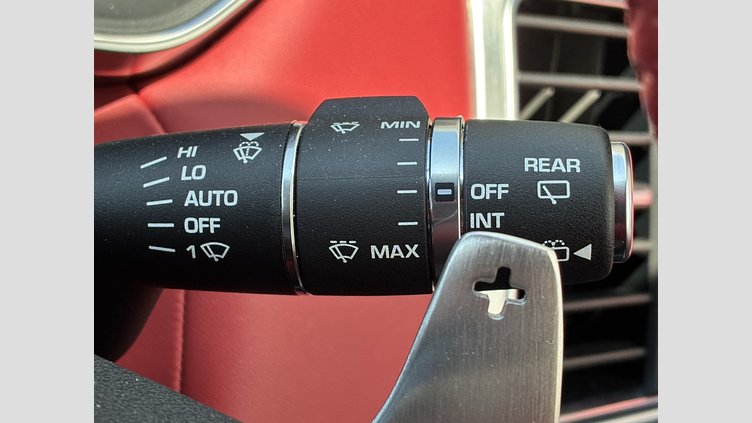 2020 認定中古車 Land Rover Range Rover Sport フィレンツェレッド 5.0リッターV8スーパーチャージドガソリンSVR（575 PS） SVR