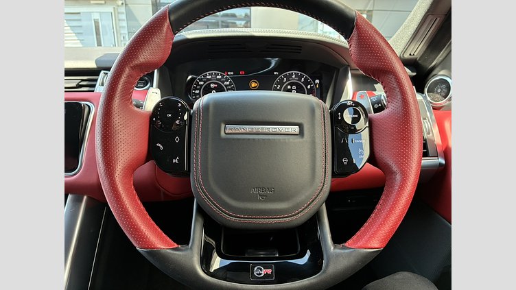 2020 認定中古車 Land Rover Range Rover Sport フィレンツェレッド 5.0リッターV8スーパーチャージドガソリンSVR（575 PS） SVR