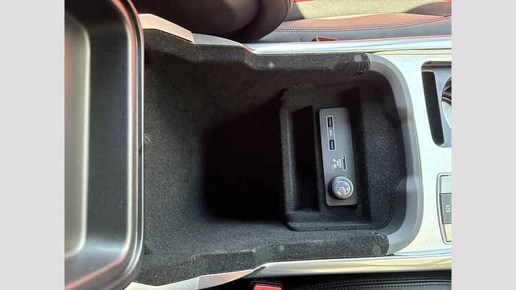 2020 認定中古車 Land Rover Range Rover Sport フィレンツェレッド 5.0リッターV8スーパーチャージドガソリンSVR（575 PS） SVR