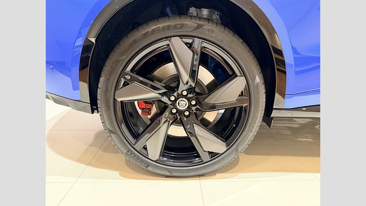 2023 認定中古車 Jaguar F-Pace ウルトラブルー P550 AWD（オートマチック） SVR