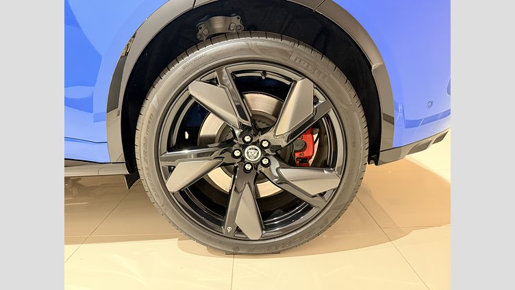 2023 認定中古車 Jaguar F-Pace ウルトラブルー P550 AWD（オートマチック） SVR