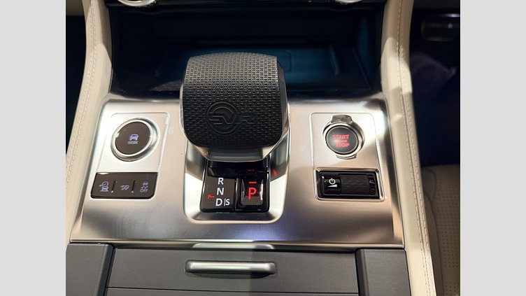 2023 認定中古車 Jaguar F-Pace ウルトラブルー P550 AWD（オートマチック） SVR