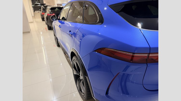 2023 認定中古車 Jaguar F-Pace ウルトラブルー P550 AWD（オートマチック） SVR
