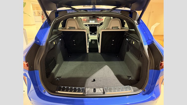 2023 認定中古車 Jaguar F-Pace ウルトラブルー P550 AWD（オートマチック） SVR