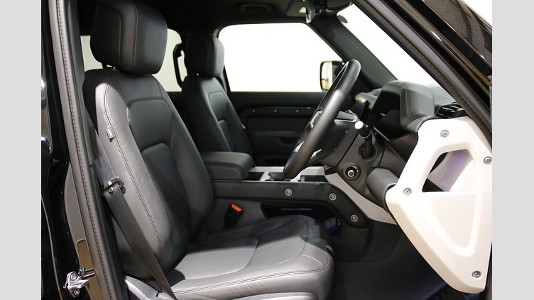 2024 認定中古車 Land Rover Defender 110 サントリーニブラック D350 ディーゼルマイルドハイブリッド X-Dynamic HSE