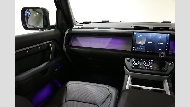 2024 認定中古車 Land Rover Defender 110 サントリーニブラック D350 ディーゼルマイルドハイブリッド X-Dynamic HSE