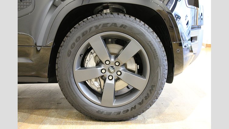 2024 認定中古車 Land Rover Defender 110 サントリーニブラック D350 ディーゼルマイルドハイブリッド X-Dynamic HSE