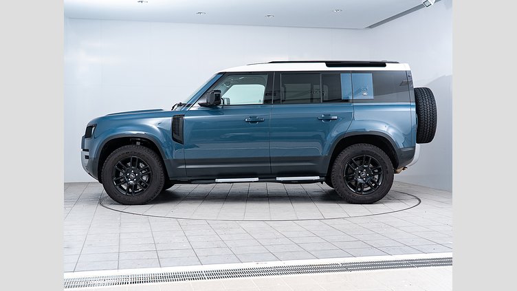 2023 認定中古車 Land Rover Defender 110 タスマンブルー D300 AWD（AT） S　D300　コイルサスペンション装着車