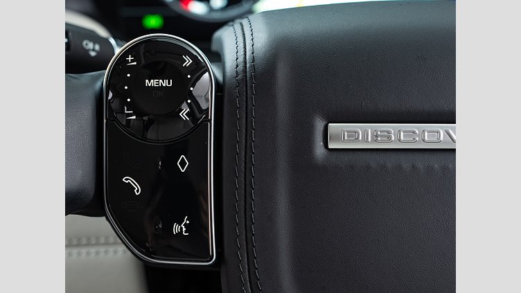 2020 認定中古車 Land Rover Discovery Sport アイガーグレー D180 AWD（オートマチック） S　D180