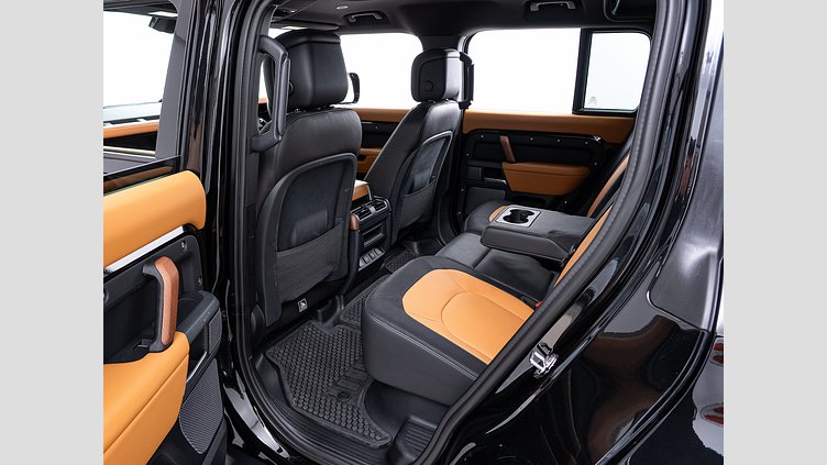 2024 認定中古車 Land Rover Defender 110 サントリーニブラック D300 AWD（AT） X-DYNAMIC HSE D300 エアサスペンション