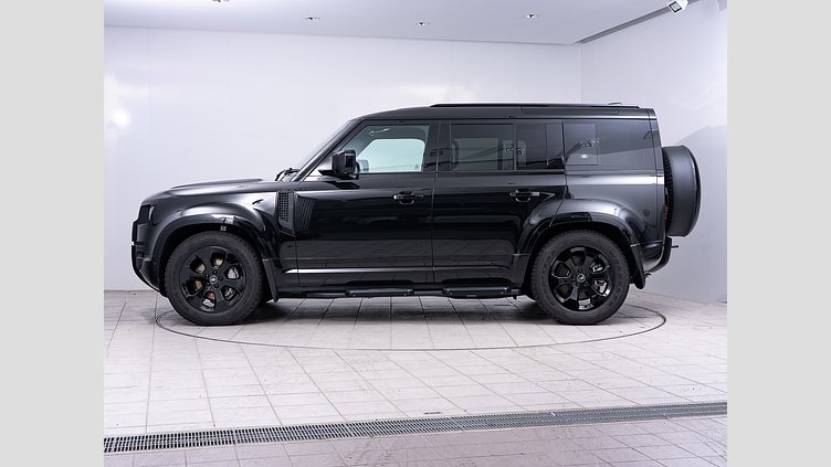 2024 認定中古車 Land Rover Defender 110 サントリーニブラック D300 AWD（AT） X-DYNAMIC HSE D300 エアサスペンション