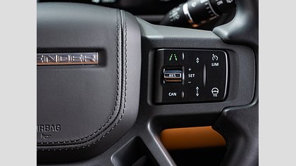 Defender 110 17