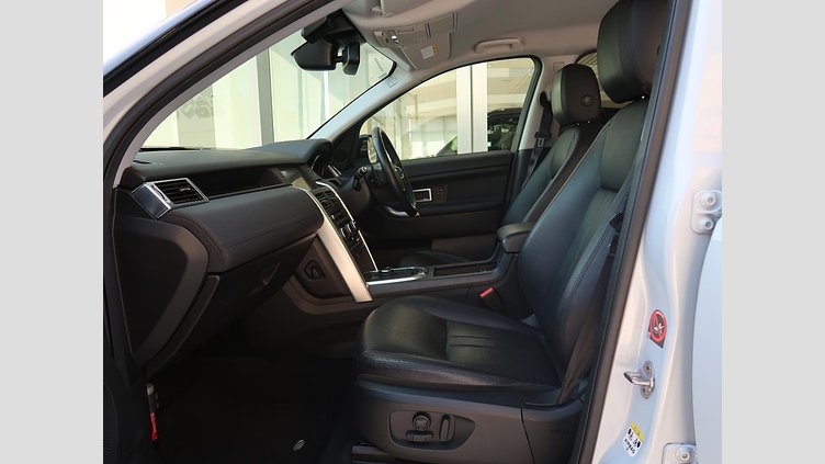 2017 認定中古車 Land Rover Discovery Sport Yulong White 2.0 litre i4D Diesel HSE