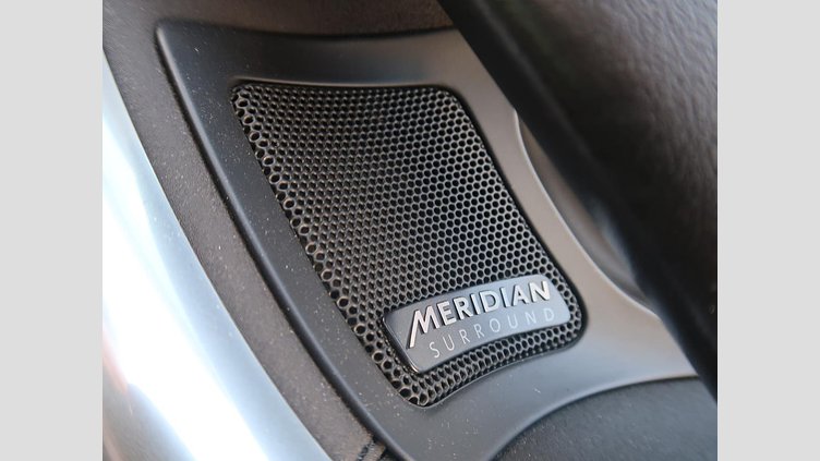 2017 認定中古車 Land Rover Discovery Sport Yulong White 2.0 litre i4D Diesel HSE