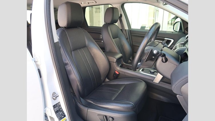 2017 認定中古車 Land Rover Discovery Sport Yulong White 2.0 litre i4D Diesel HSE