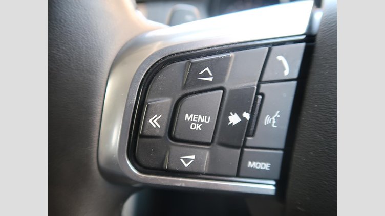 2017 認定中古車 Land Rover Discovery Sport Yulong White 2.0 litre i4D Diesel HSE