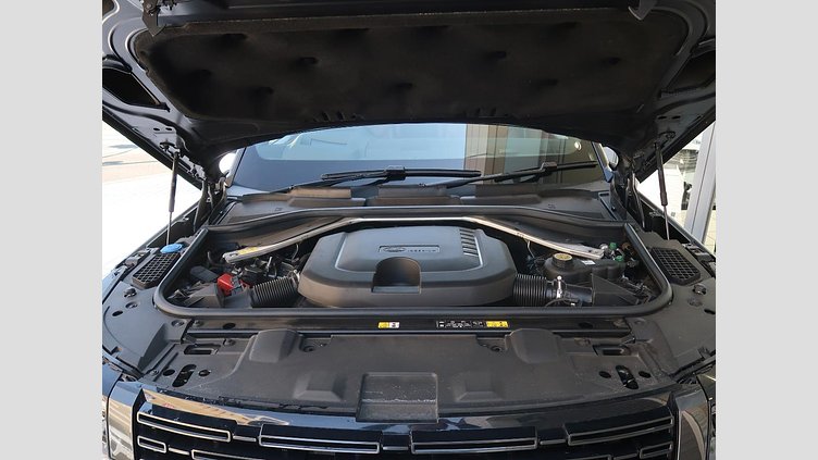 2023 認定中古車 Land Rover Range Rover カルパチアングレイ D300 AWD MHEV（AT） スタンダードホイールベース HSE