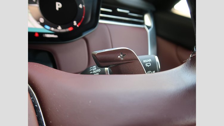 2023 認定中古車 Land Rover Range Rover カルパチアングレイ D300 AWD MHEV（AT） スタンダードホイールベース HSE