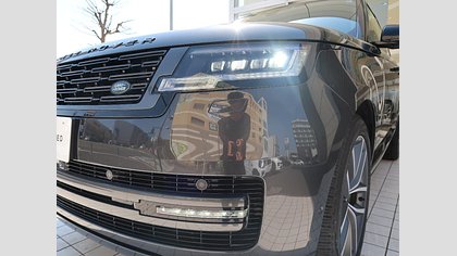 Range Rover 51