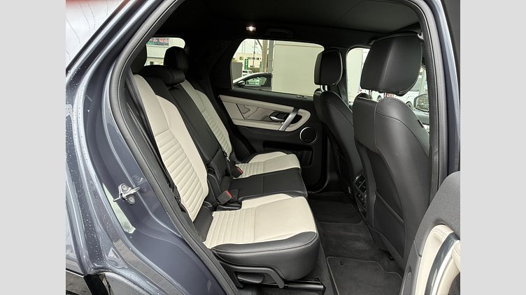 2023 認定中古車 Land Rover Discovery Sport ヴァレジネブルー D200マイルドハイブリッド（ディーゼル） 標準ホイール DYNAMIC SE