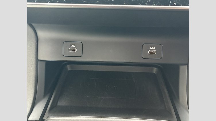 2023 認定中古車 Land Rover Discovery Sport ヴァレジネブルー D200マイルドハイブリッド（ディーゼル） 標準ホイール DYNAMIC SE