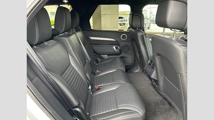 2024 認定中古車 Land Rover Discovery フジホワイト D350マイルドハイブリッド（ディーゼル） Dynamic SE