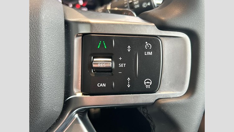 2024 認定中古車 Land Rover Discovery フジホワイト D350マイルドハイブリッド（ディーゼル） Dynamic SE