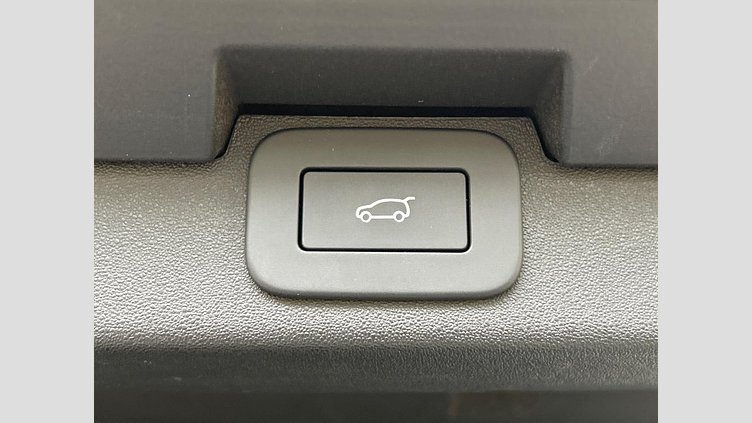 2024 認定中古車 Land Rover Discovery フジホワイト D350マイルドハイブリッド（ディーゼル） Dynamic SE