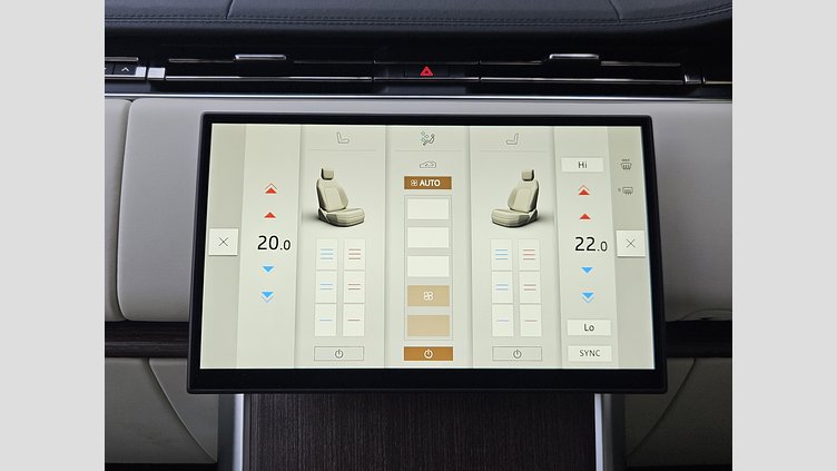 2024 認定中古車 Land Rover Range Rover バトゥミゴールド P550 AWD PHEV（AT） スタンダードホイールベース HSE