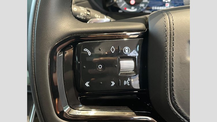 2024 認定中古車 Land Rover Range Rover Velar フジホワイト D200マイルドハイブリッド（ディーゼル） スタンダードホイールベース Dynamic SE