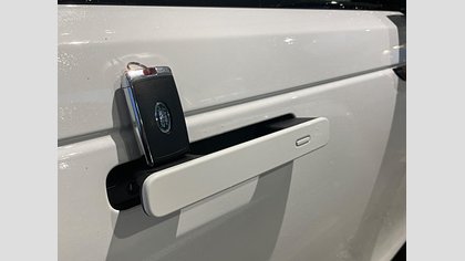 Range Rover Velar 66