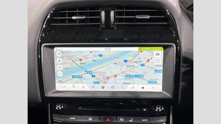 2017 認定中古車 Jaguar XE Loire Blue 2WD 8AT
 R-Sports