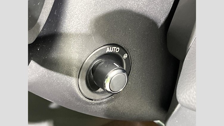 2017 認定中古車 Jaguar XE Loire Blue 2WD 8AT
 R-Sports