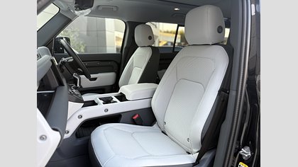 Defender 110 2