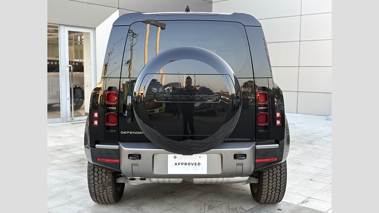 2024 認定中古車 Land Rover Defender 110 サントリーニブラック D350 ディーゼルマイルドハイブリッド X-Dynamic SE