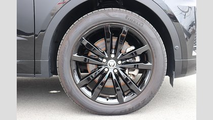 E-Pace 8