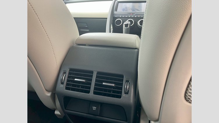 2018 認定中古車 Jaguar E-Pace シージアムブルー D180 オートマチック全輪駆動 S