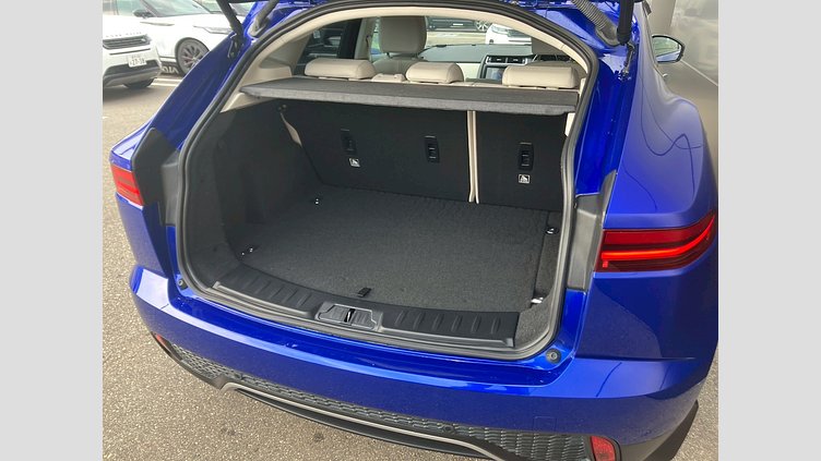 2018 認定中古車 Jaguar E-Pace シージアムブルー D180 オートマチック全輪駆動 S